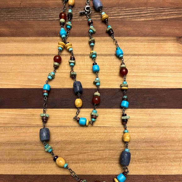 Set of two Necklaces and one pair of Earrings. - Picture 3 of 4